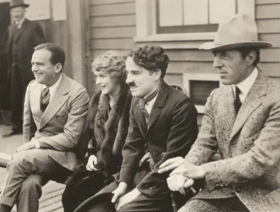 Fairbanks_-_Pickford_-_Chaplin_-_Griffith.webp