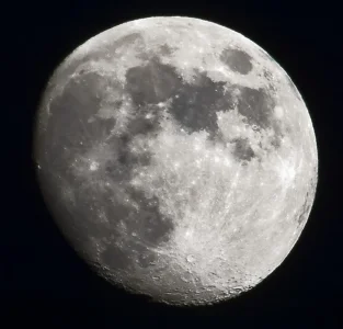 2018-05-26 Moon.webp