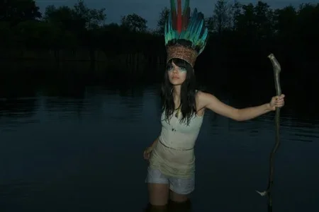 Bat+for+Lashes+headdress.webp