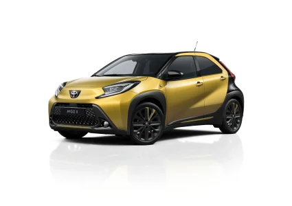 the-toyota-aygo-x-air-edition-gets-a-bright-new-brass-gold-color-option-208250_1.webp
